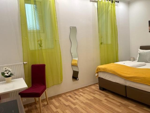 Grand Central Station Apartments I Contactless Check-In Wien Exterior foto